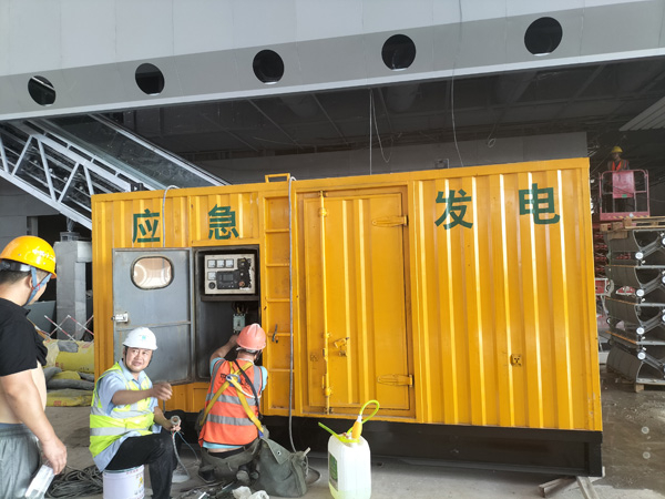靖远怎样判断空气滤清器是否需要更换？